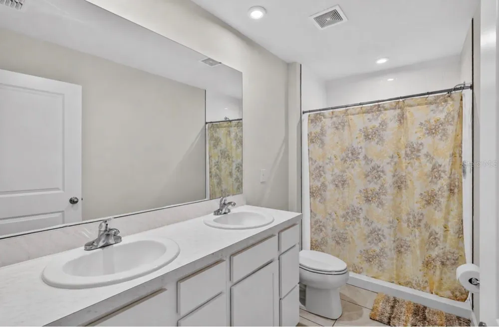 662 EAGLE LANDING BOULEVARD Winter Haven, FL 33880