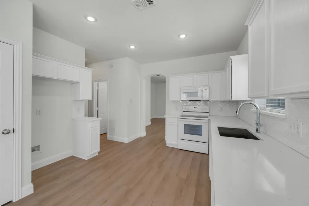 9810 Walnut Hill Drive Providence Village, TX 76227