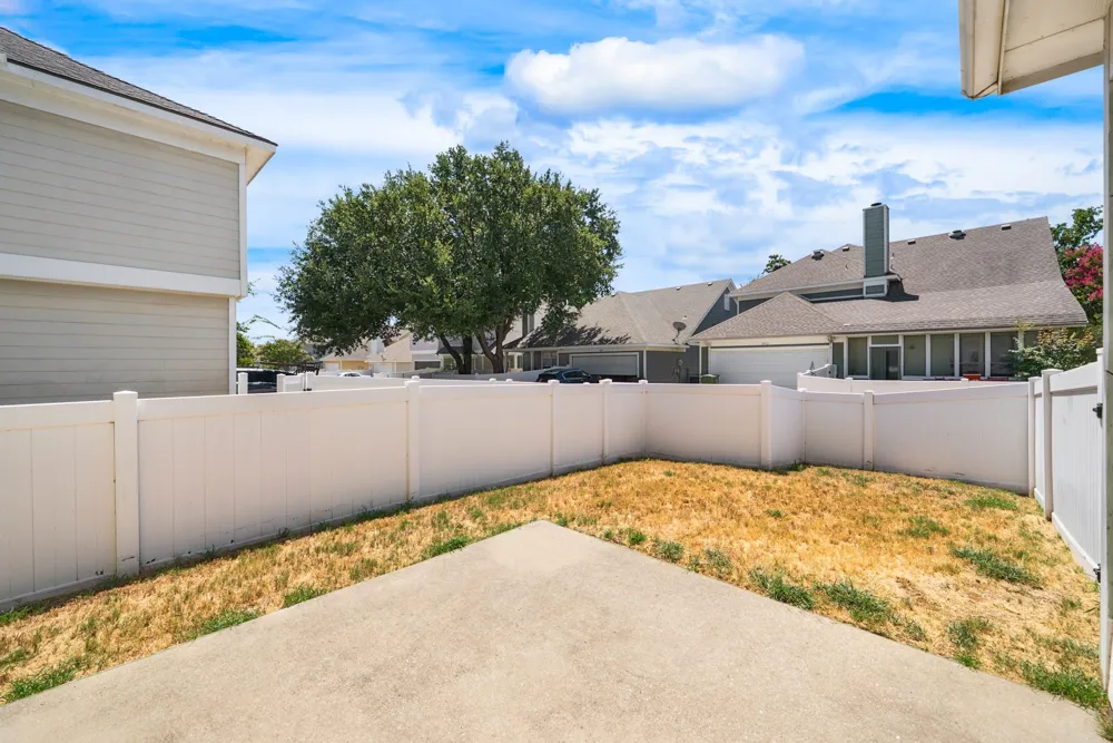 9810 Walnut Hill Drive Providence Village, TX 76227
