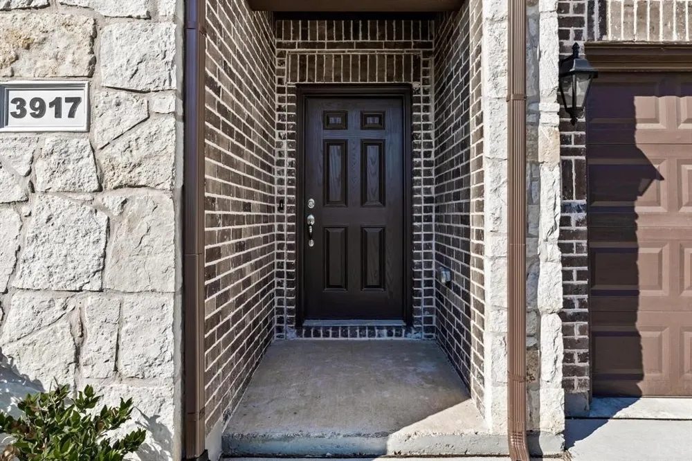 3917 Madison Lane Denton, TX 76208