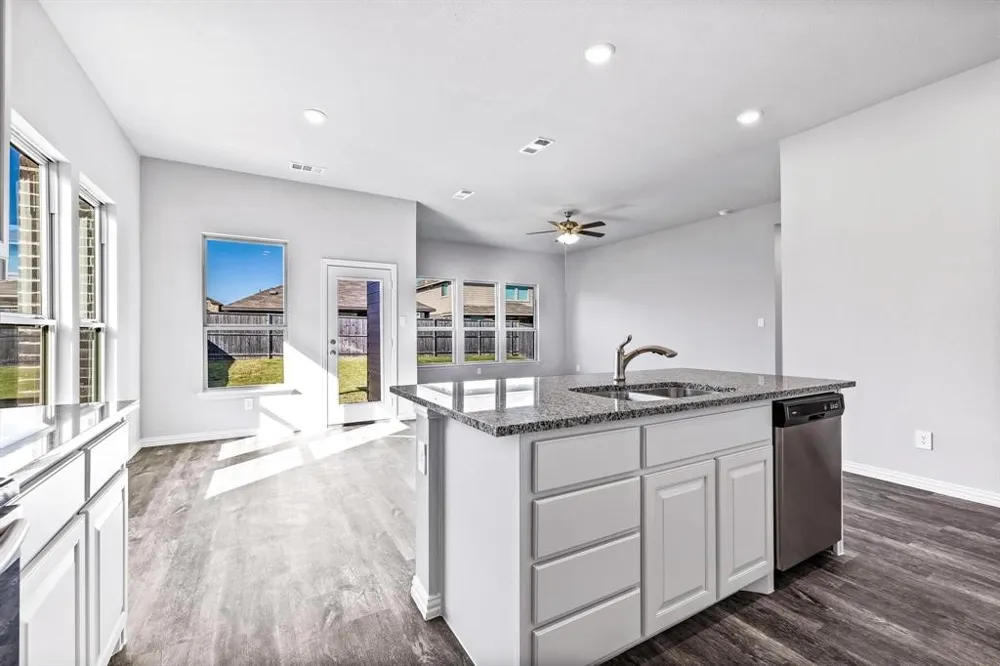 3917 Madison Lane Denton, TX 76208
