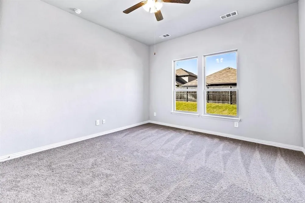 3917 Madison Lane Denton, TX 76208