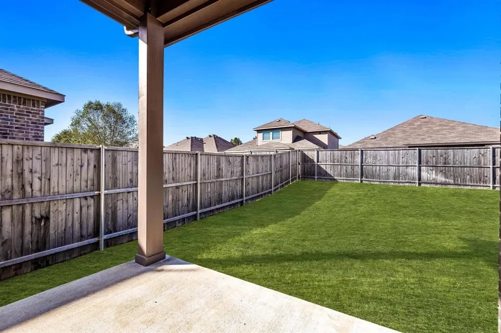 3917 Madison Lane Denton, TX 76208