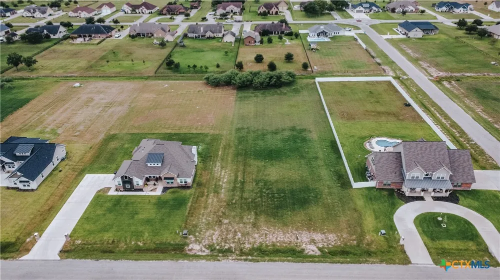 524 Dayspring Victoria, TX 77904