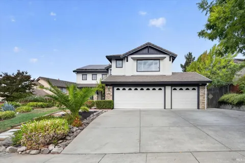 2022 Cliffwood Drive