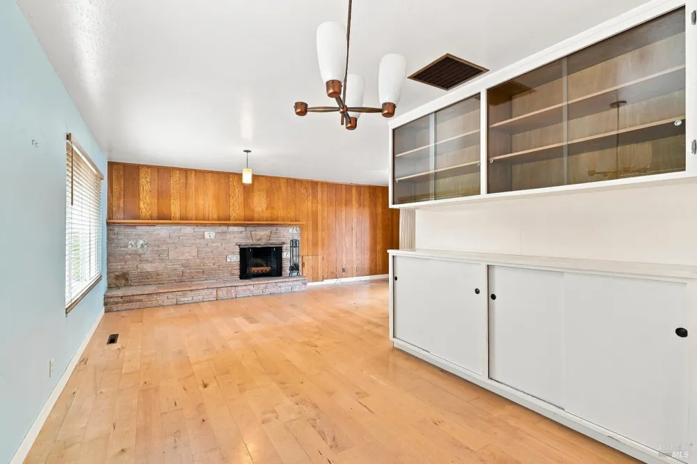 8607 Cypress Avenue Cotati, CA 94931
