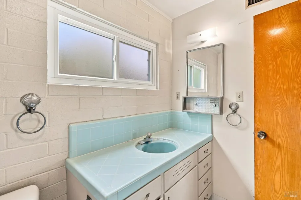 8607 Cypress Avenue Cotati, CA 94931