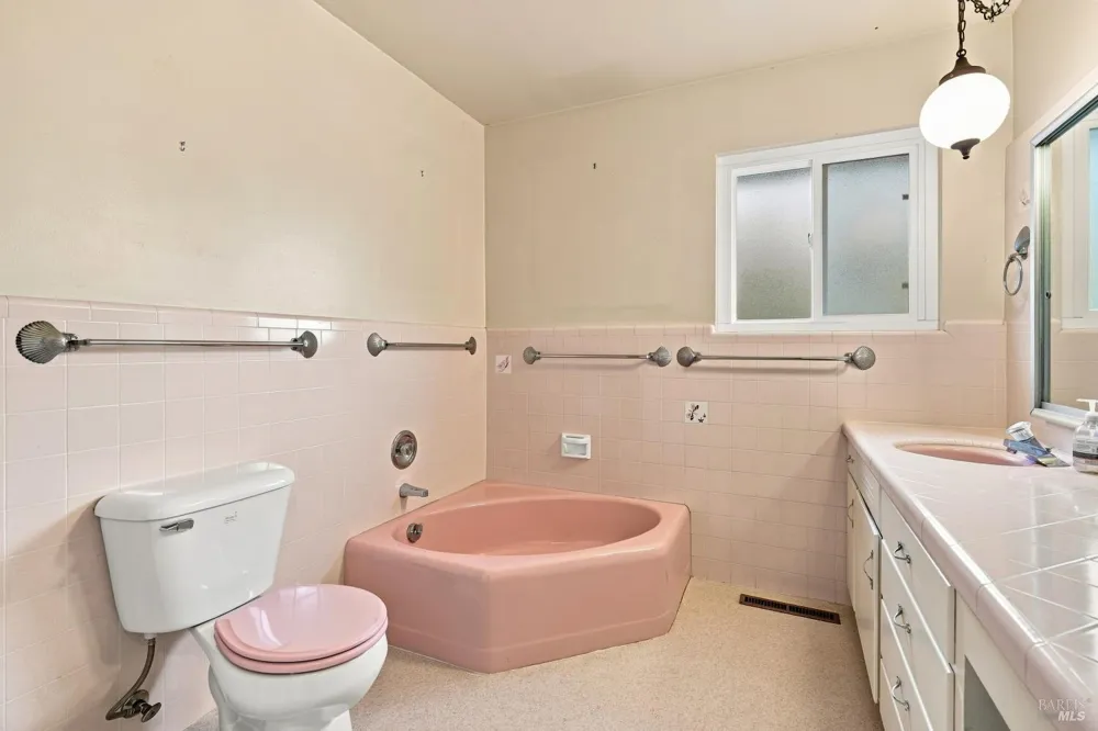 8607 Cypress Avenue Cotati, CA 94931