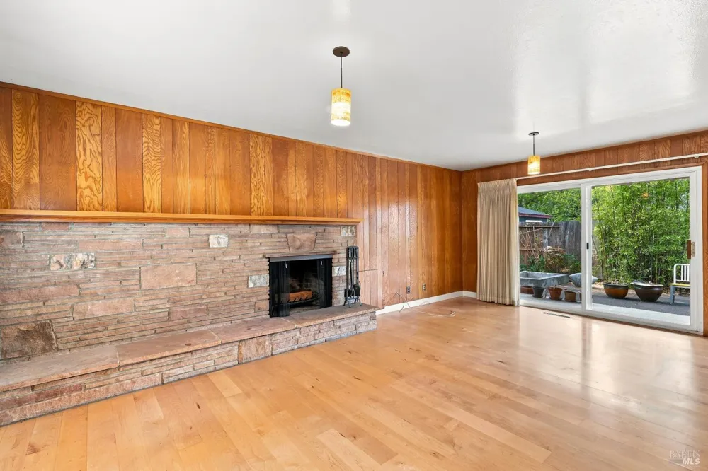 8607 Cypress Avenue Cotati, CA 94931