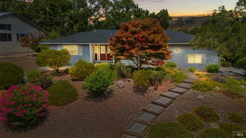 6463 Meadowridge Drive