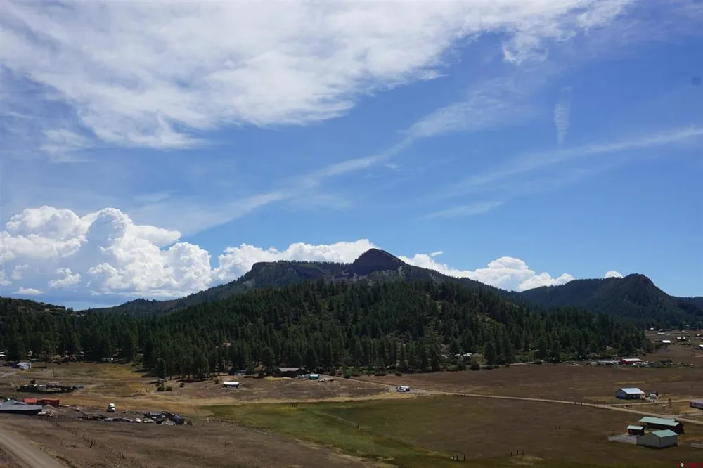 941 975,995 & 1027 Hurt Drive Pagosa Springs, CO 81147