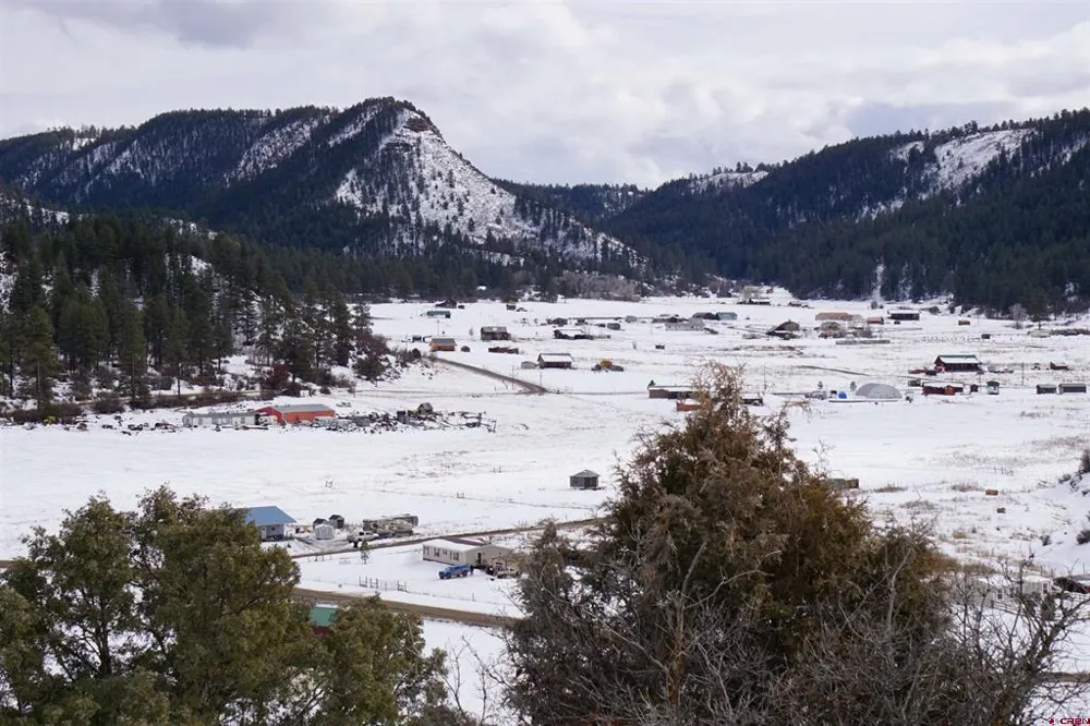 941 975,995 & 1027 Hurt Drive Pagosa Springs, CO 81147