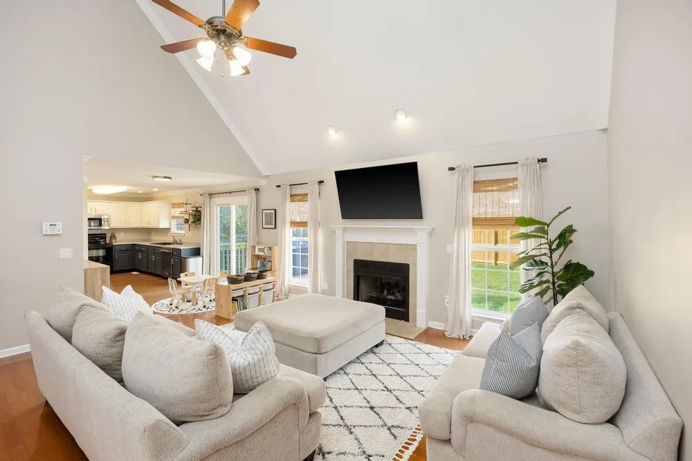 8316 Stillwater Circle Ooltewah, TN 37363