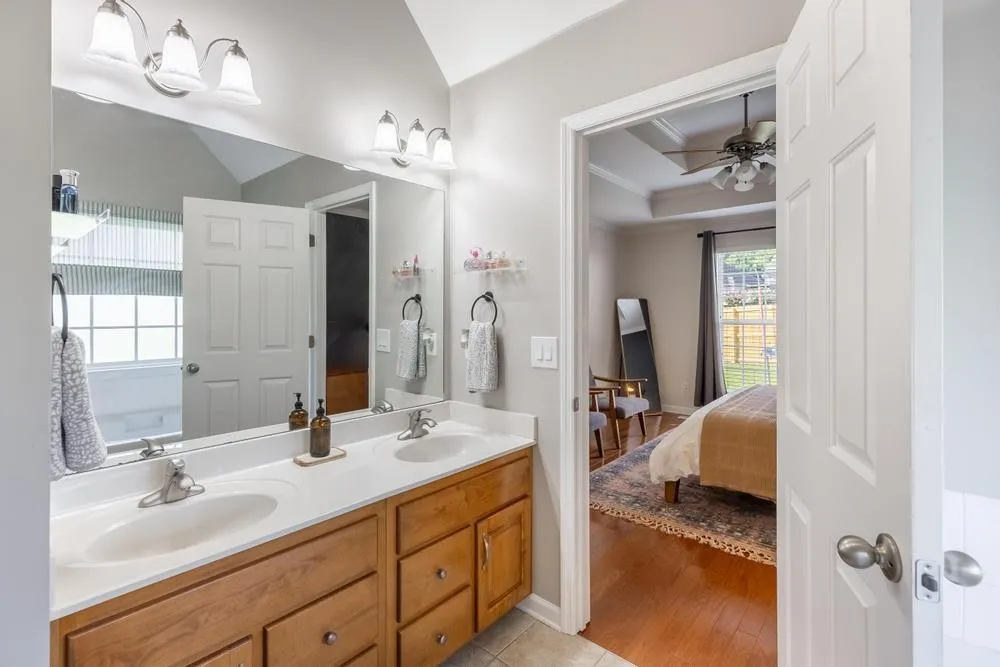 8316 Stillwater Circle Ooltewah, TN 37363