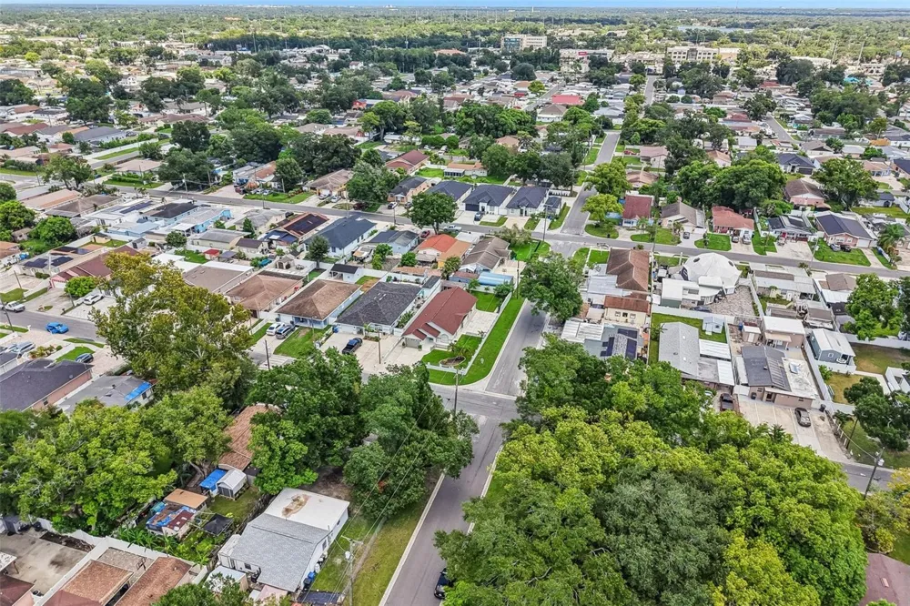 7001 CLARK AVENUE Tampa, FL 33614