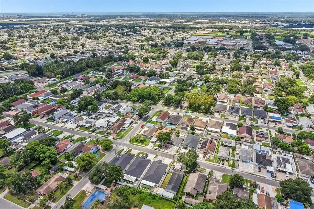 7001 CLARK AVENUE Tampa, FL 33614