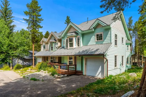 33 Red Feather Road #B