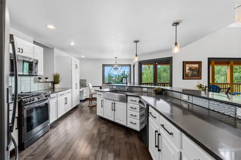 31 Shooting Star Way Silverthorne, CO 80498