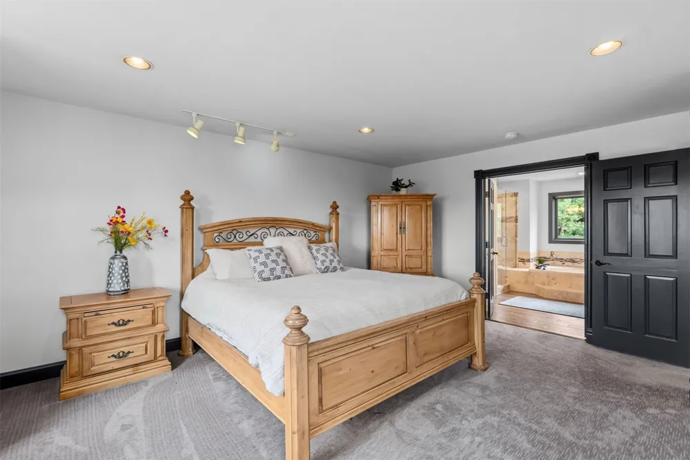 31 Shooting Star Way Silverthorne, CO 80498