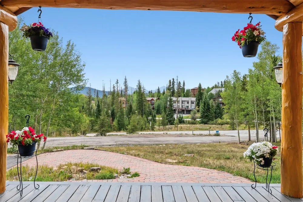 31 Shooting Star Way Silverthorne, CO 80498