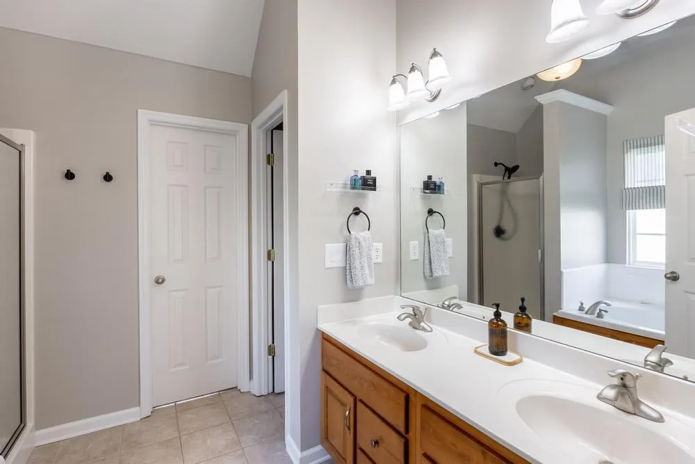 8316 Stillwater Circle Ooltewah, TN 37363