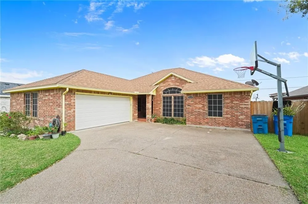 314 Hancock Odem, TX 78370