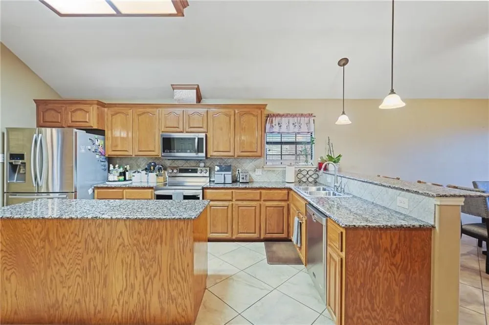 314 Hancock Odem, TX 78370