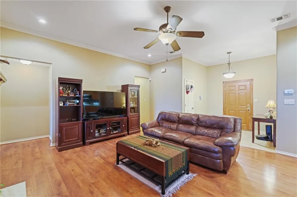 314 Hancock Odem, TX 78370