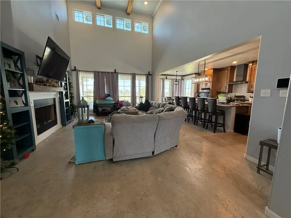 3530 County Road 48 Robstown, TX 78380