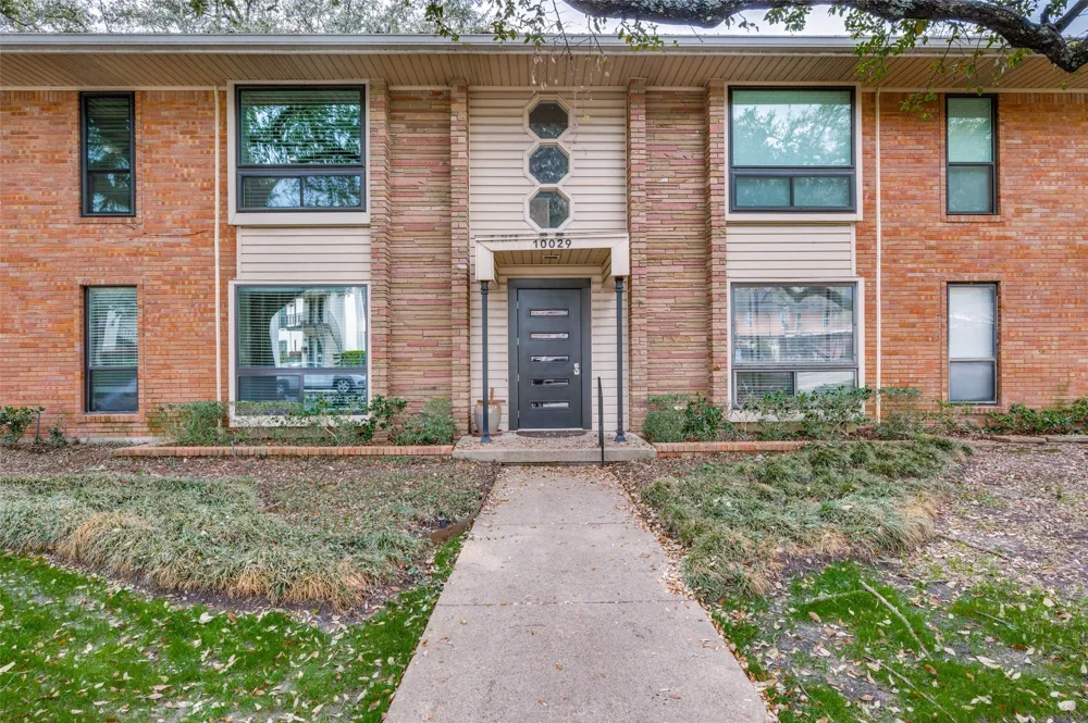 10029 Regal Park Lane #212 Dallas, TX 75230