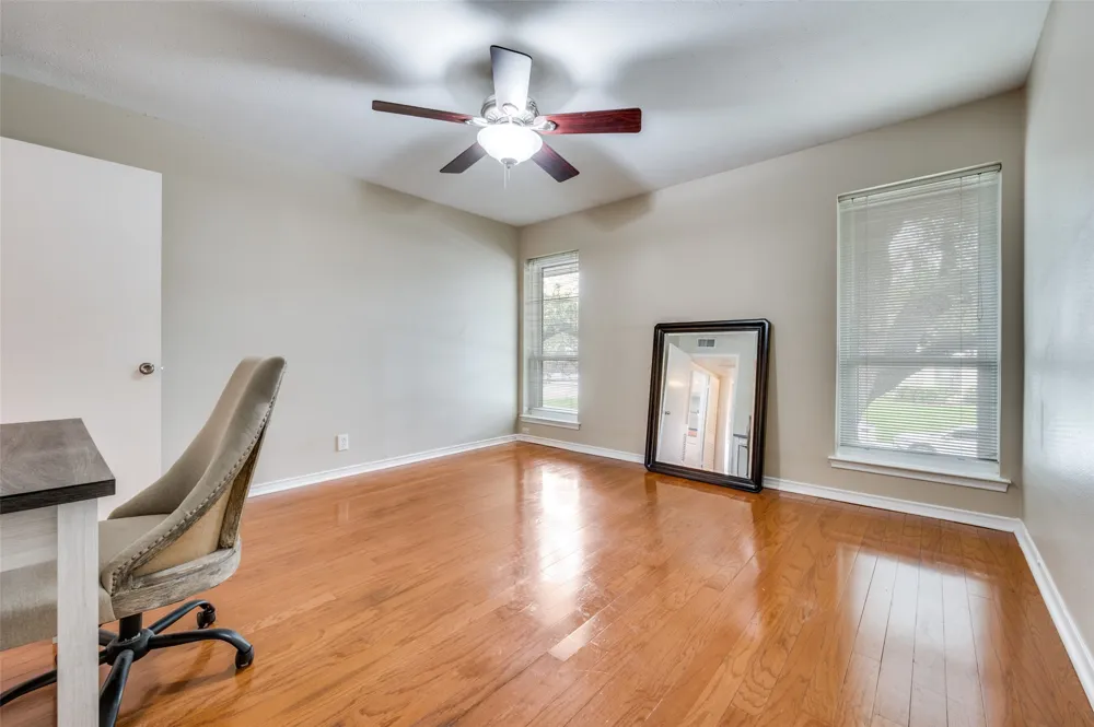 10029 Regal Park Lane #212 Dallas, TX 75230