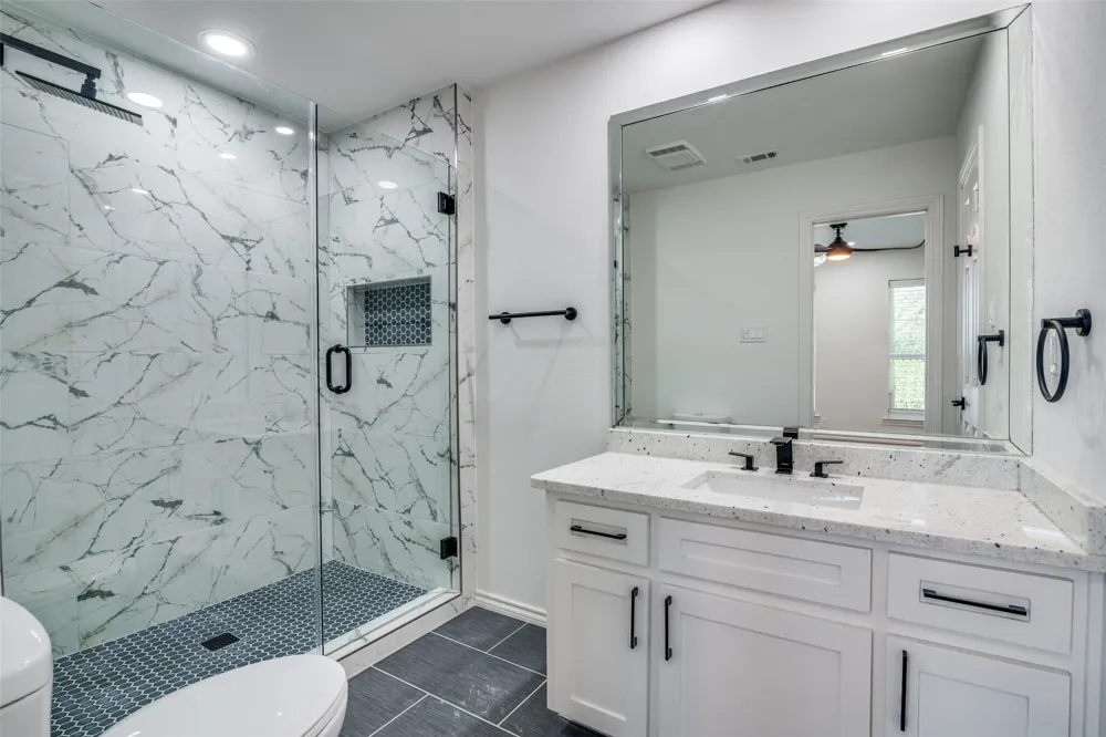 200 Krohn Court Irving, TX 75038