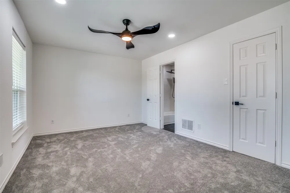 200 Krohn Court Irving, TX 75038