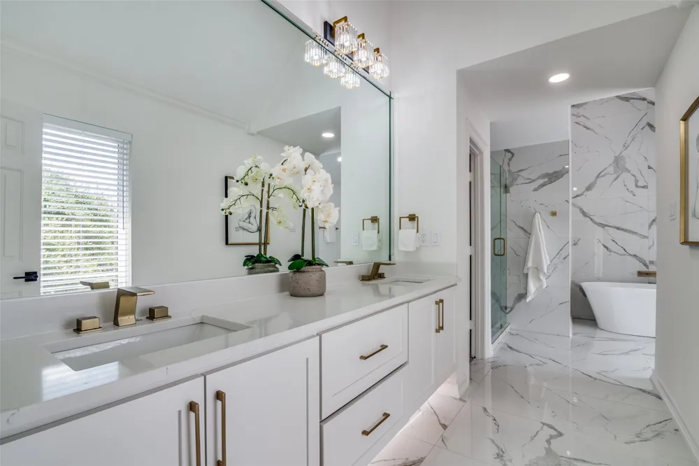 200 Krohn Court Irving, TX 75038