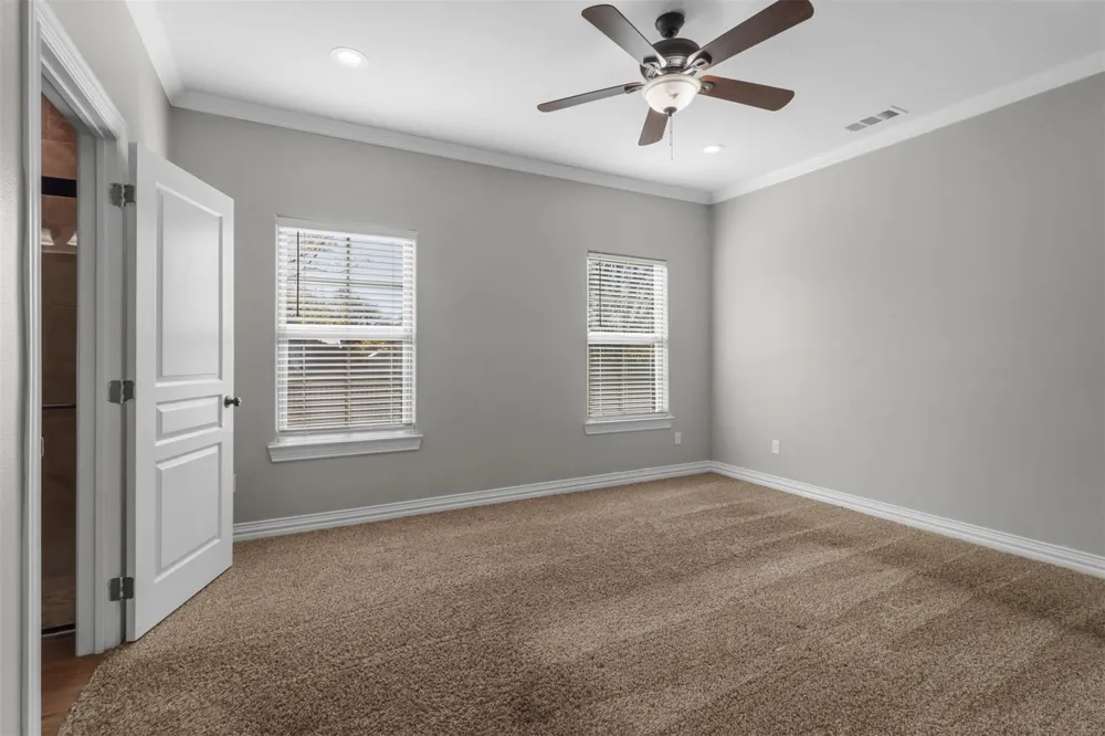 1624 E King Street Sherman, TX 75090