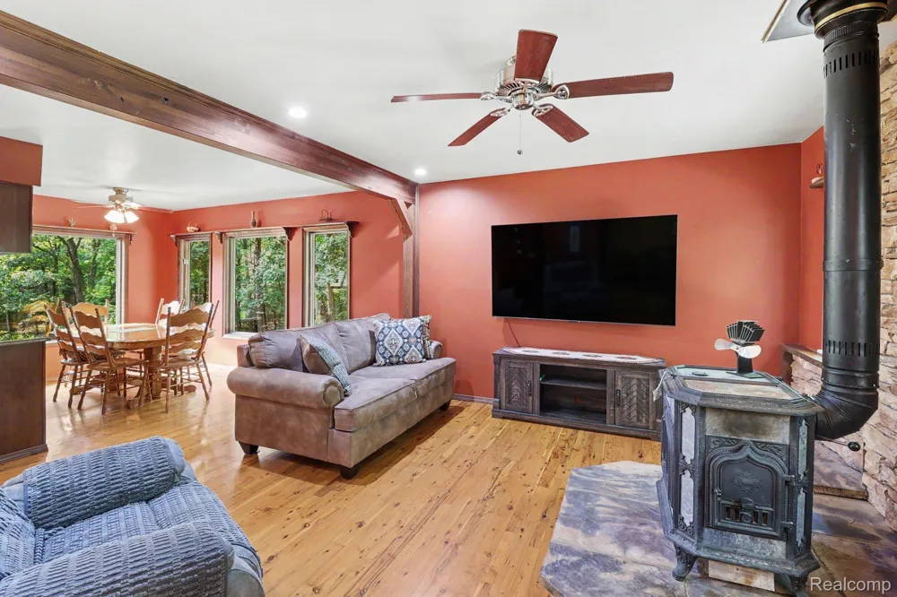 6300 Raddatz Road Cohoctah Township, MI 48836