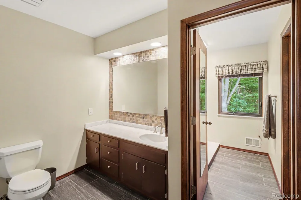 6300 Raddatz Road Cohoctah Township, MI 48836