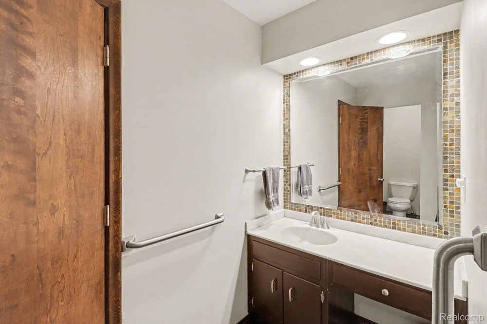 6300 Raddatz Road Cohoctah Township, MI 48836