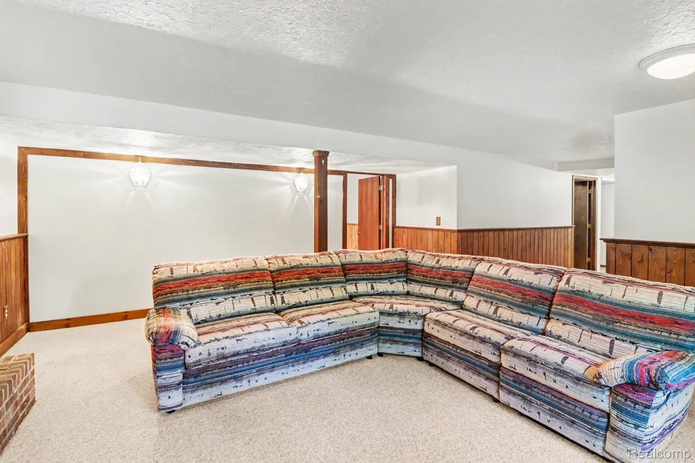 6300 Raddatz Road Cohoctah Township, MI 48836