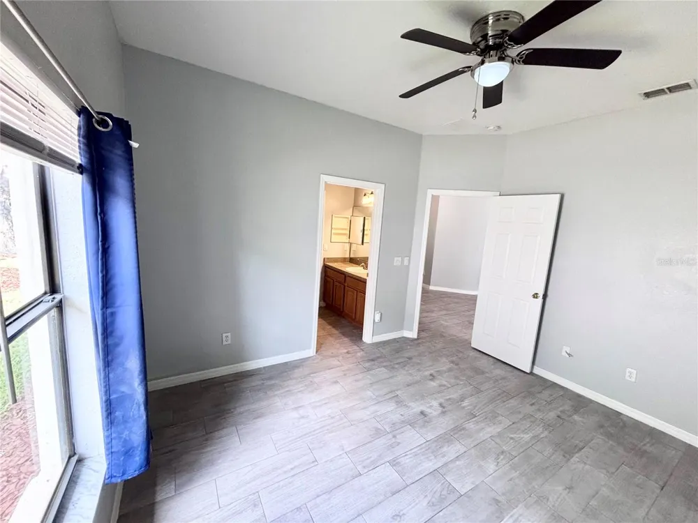 126 SANDY POINT WAY Clermont, FL 34714