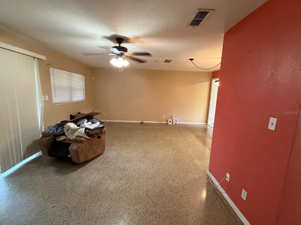 8283 LE MESA STREET Orlando, FL 32827