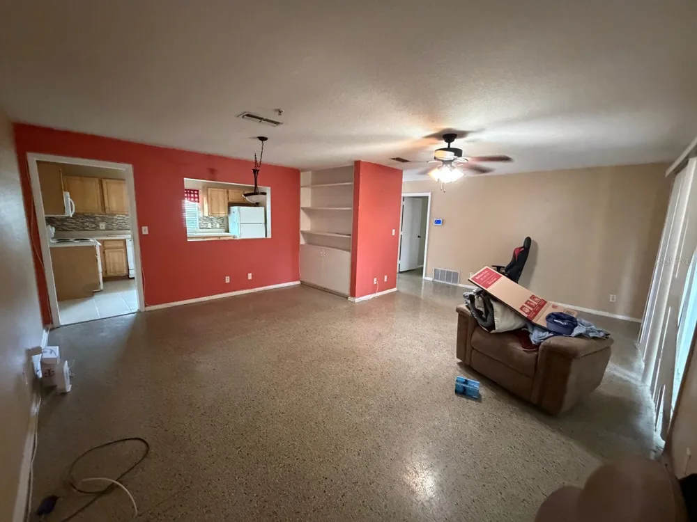 8283 LE MESA STREET Orlando, FL 32827
