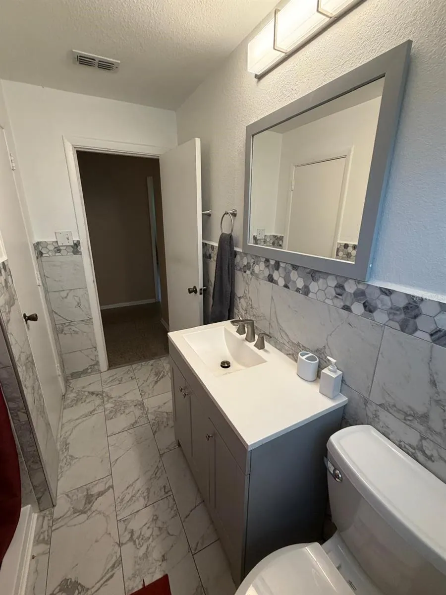 8283 LE MESA STREET Orlando, FL 32827