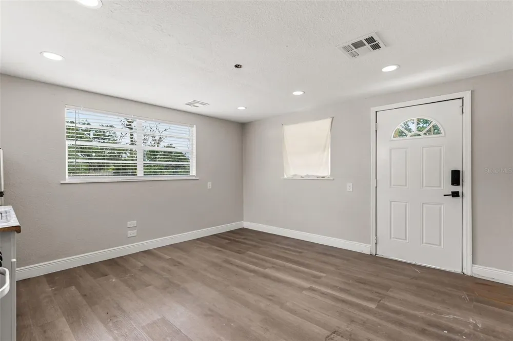 250 LONGWOOD HILLS ROAD Longwood, FL 32750