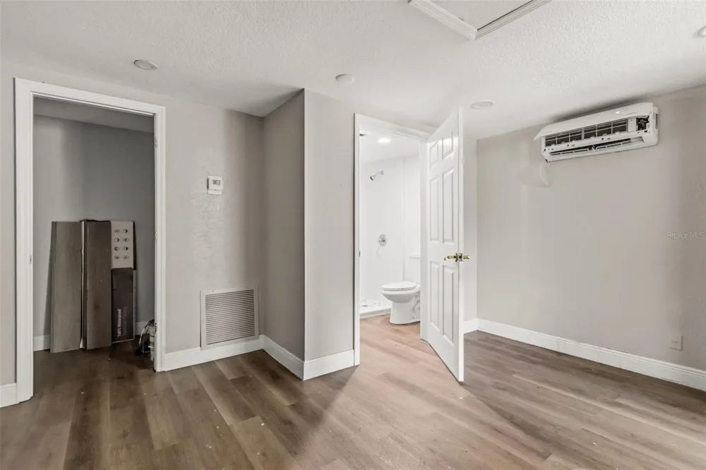 250 LONGWOOD HILLS ROAD Longwood, FL 32750