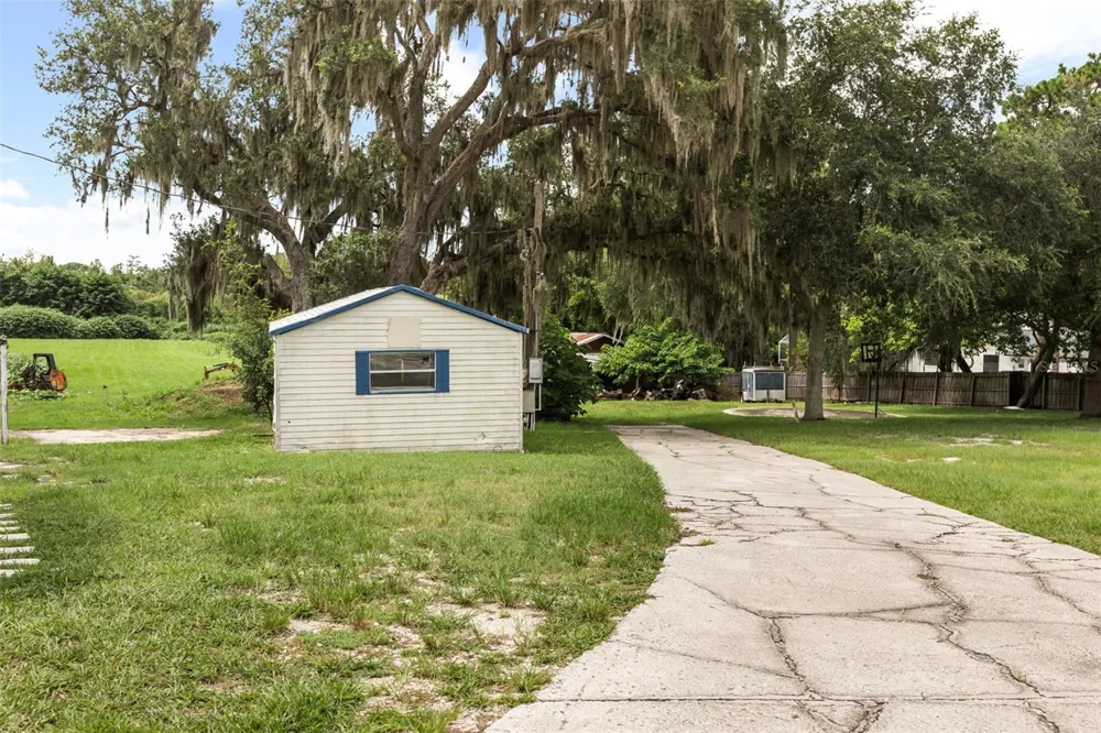 250 LONGWOOD HILLS ROAD Longwood, FL 32750