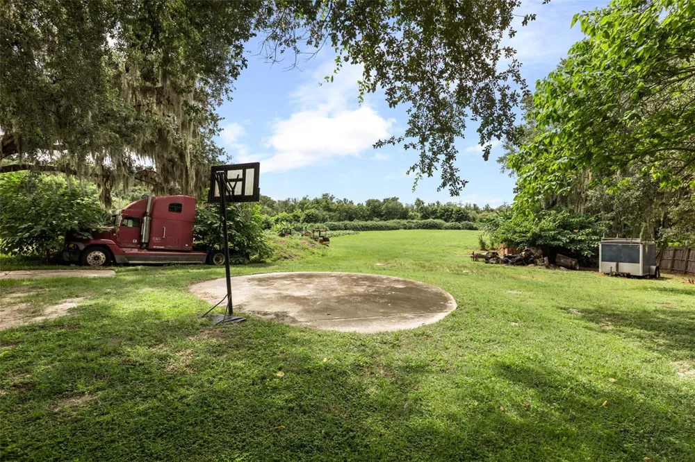 250 LONGWOOD HILLS ROAD Longwood, FL 32750