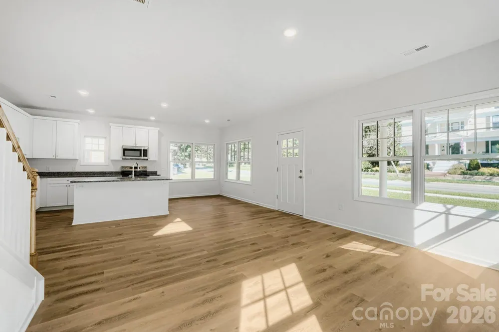 517 W Front Street Statesville, NC 28677