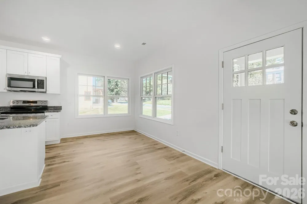 517 W Front Street Statesville, NC 28677
