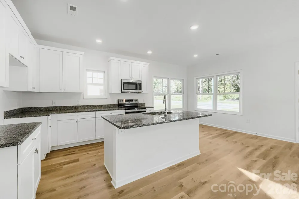 517 W Front Street Statesville, NC 28677
